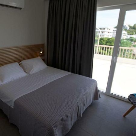 Seaside Renovated Top Floor Apartment Saronida Ngoại thất bức ảnh